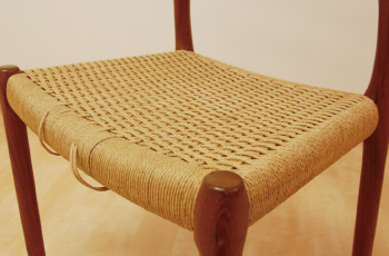 J.L.Mollerチェア ペーパーコード張替え前